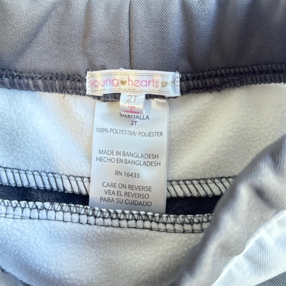 Matching Young Hearts Tracksuit Size 2T - Picture 4 of 7